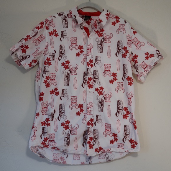 Disney: Our Universe Lilo & Stitch Tiki Woven Button-Up Shirt - Size Medium - Picture 5 of 8